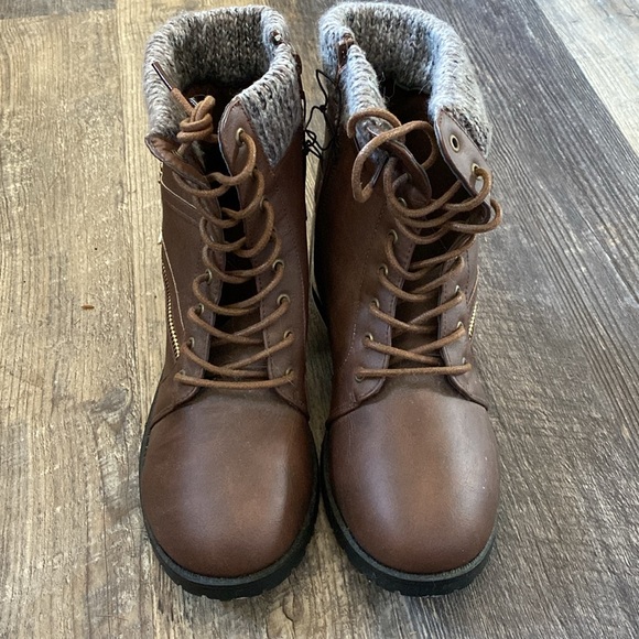 New Charles Albert boots size 10 - Picture 2 of 4